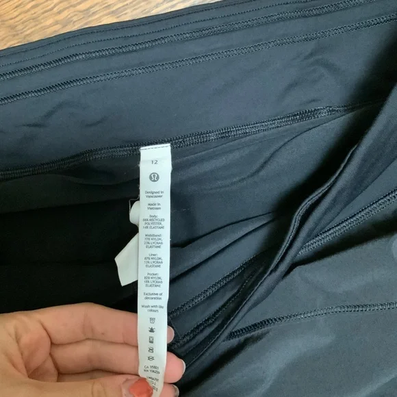 LULULEMON Pace Rival Mid Rise Skirt Black Womens Size 12 Built In Shorts Active - Picture 9 of 10